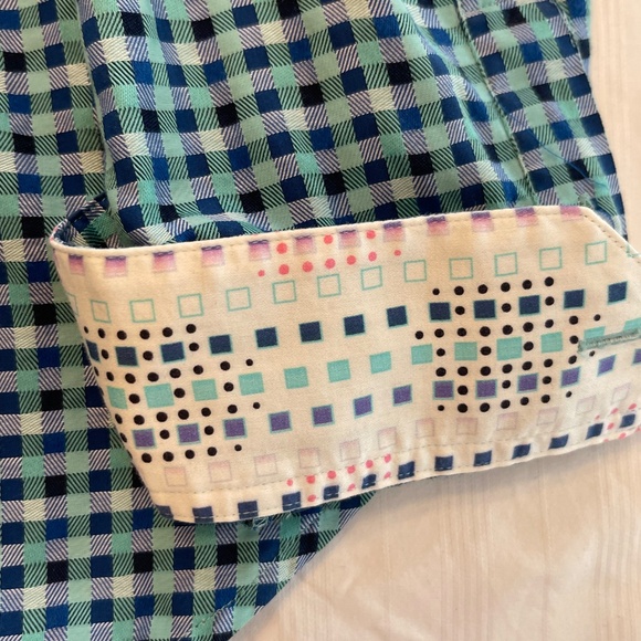 Robert Graham Checkered Blue and Navy Casual Button Down Shirt Medium - Picture 2 of 4